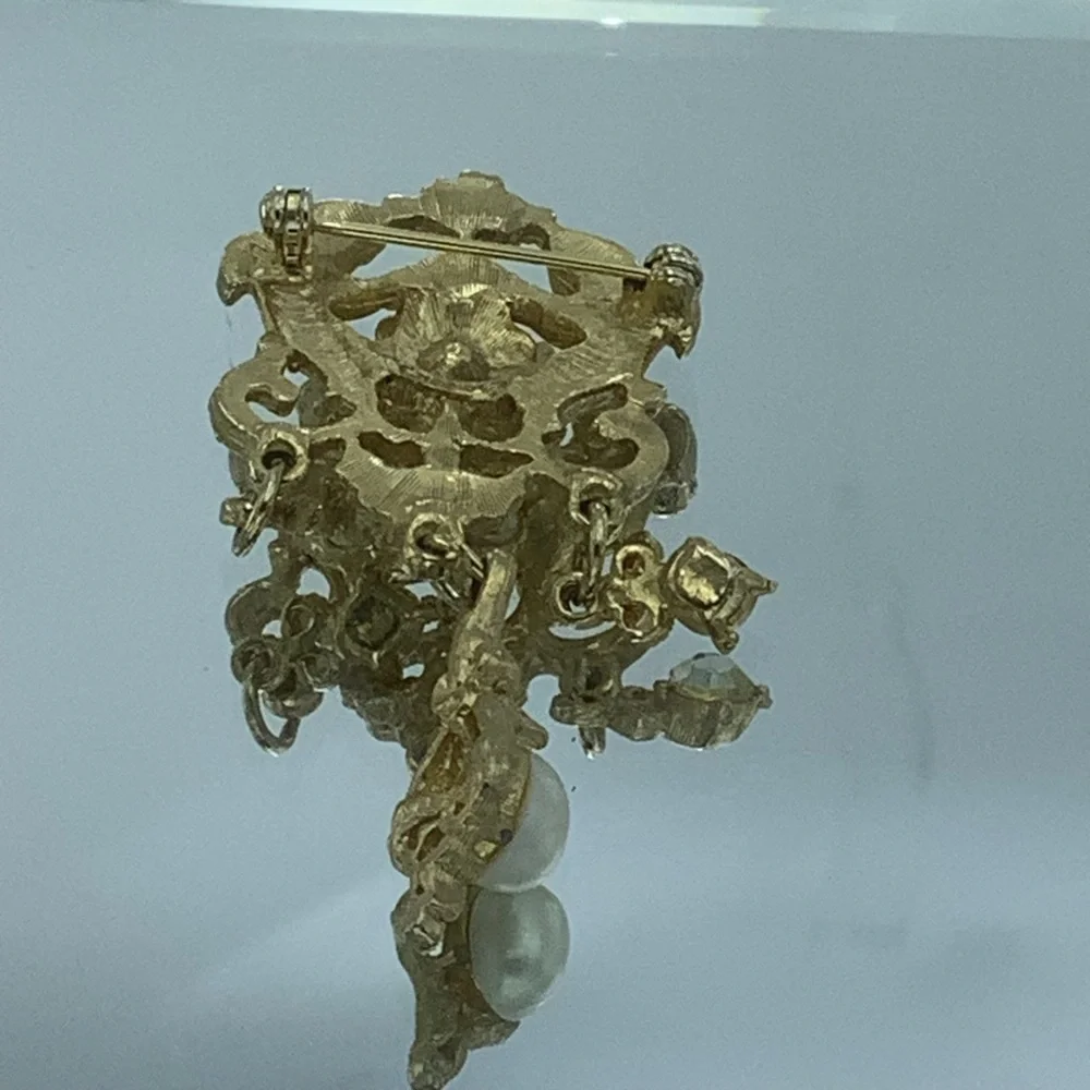 Craft Gold Tone Scrolled Brooch with Dangling Faux Pearls
